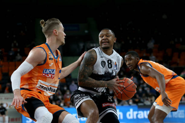 这场比赛成 这场比赛成